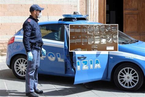 Gioielli E Orologi Rubati Tesoro Recuperato Dalla Polizia Riconoscete