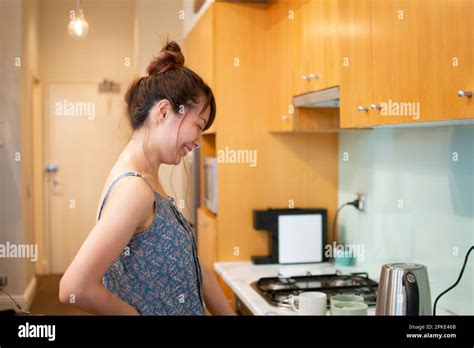 Water Boiling In A Kettle Hi Res Stock Photography And Images Alamy