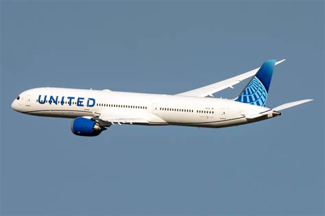 Bomb Scare Diverts United Airlines Boeing 787 Flight