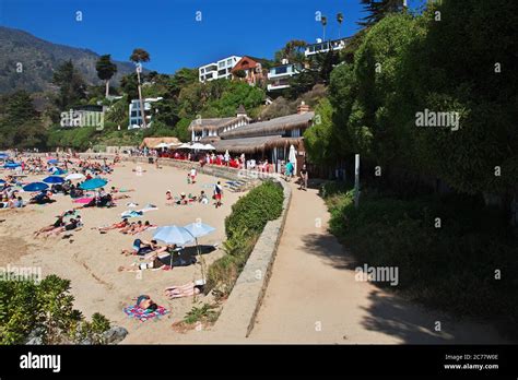 The beach in Zapallar village, Chile Stock Photo - Alamy