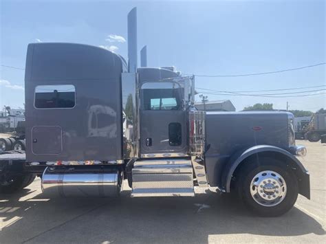 Rush Truck Centers Truck Inventory 2024 Peterbilt 389