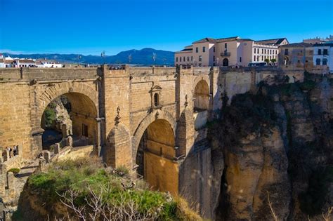 Premium Photo New Bridge Spanish Puente Nuevo From Th Century In