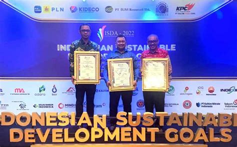 Foto Pt Kni Raih Penghargaan Bergengsi Indonesian Sdgs Awards