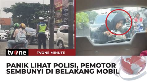 Kocak Gak Pakai Helm Pemotor Ini Sembunyi Di Belakang Mobil Saat Ada