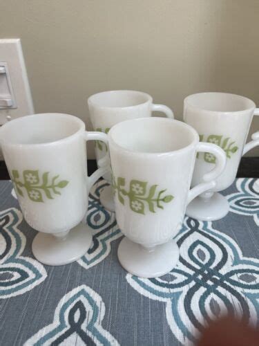 4 Vintage Milk Glasses Retro Green Floral Pedestal Footed Irish Coffee Mugsのebay公認海外通販｜セカイモン