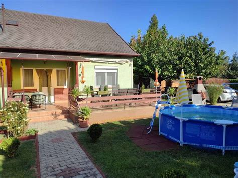 Ferienhaus Mit Pool In Siofok Casamundo