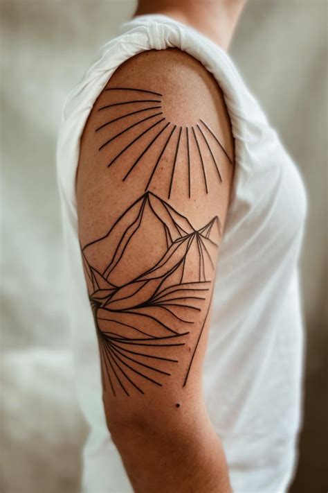 40 Brilliant Sun Tattoos For Women 2022 Guide