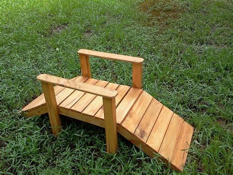 Diy Pallet Foot Bridge For Your Garden Or Small Stream Outdoor Wood