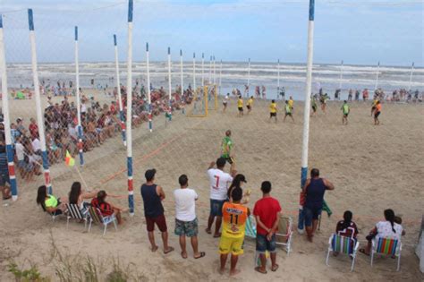 Santa Rosa Do Sul E Sombrio S O Campe Es Do Praiano Na Areia Em