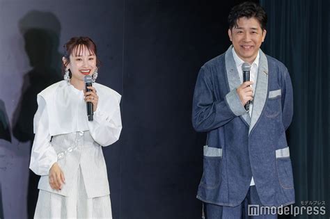 画像628 あべこうじ＆高橋愛、夫婦揃って会見登場 結婚10周年の仲良しぶり披露 モデルプレス