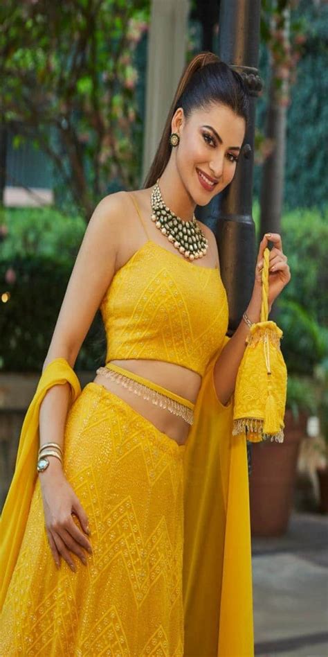 Bollywood Actress Urvashi Rautela Looks Stunning Gorgeous In Sunshine Yellow Colour Wedding