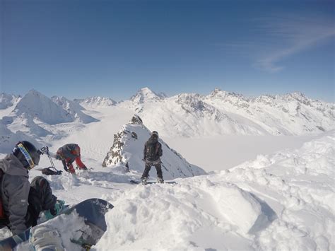 Snowboarding in Alaska. The best day of my life so far! – Snowglobe