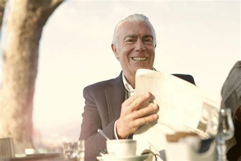 8 Pros and Cons of Early Retirement