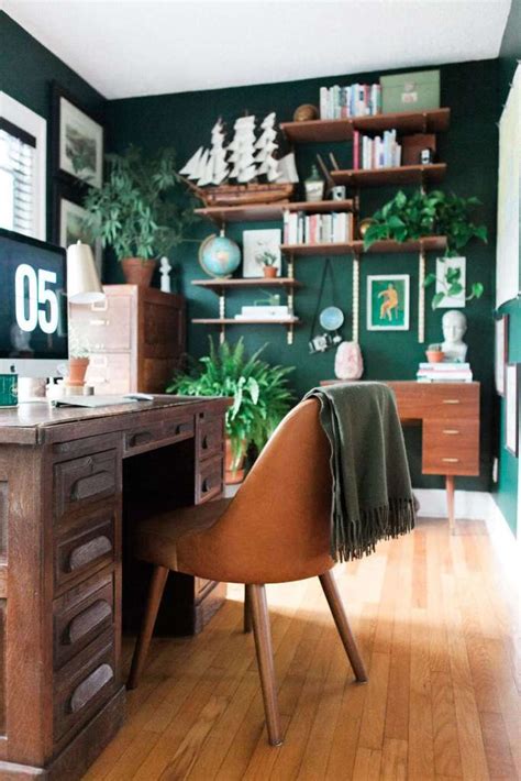 Moody Dark Green Accent Wall Ideas