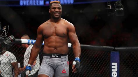 Siapa Berani Menentang Francis Ngannou Masuk Ranking 10 Besar WBC