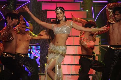 Katrina Kaif Performance Zee Cine Awards 2013 Video Free Download