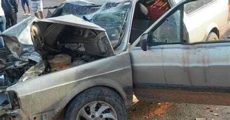 G Duas Pessoas Em Uma Moto Morrem Ap S Colis O Carro Na Bahia