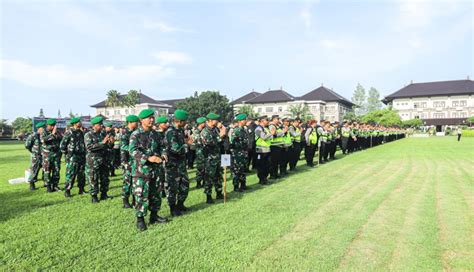 NUSABALI Wabup Suiasa Hadiri Apel Pergeseran Pasukan Operasi