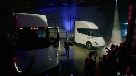 Tesla Delivers Electric Semi Truck 3 Years Behind Schedule