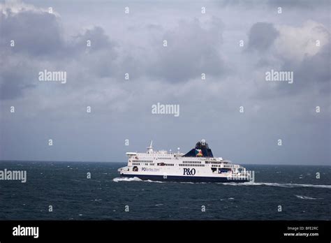 English channel crossing hi-res stock photography and images - Alamy