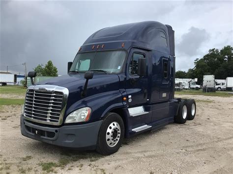 Freightliner Cascadia Evolution Arrow Truck Sales Inc