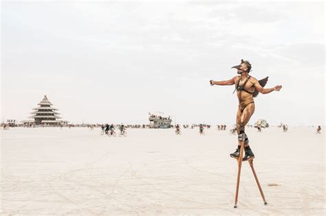 These Photos Capture The Desert Utopia Of Burning Man