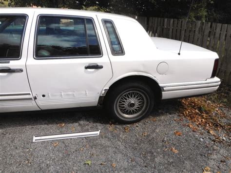 1994 Lincoln Town Car Executive Series 4 Door Sedan For Sale Lincoln