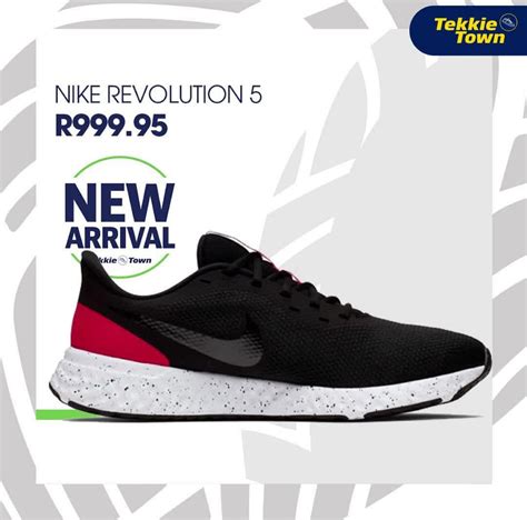 Nike Revolution 5 Offer At Tekkie Town