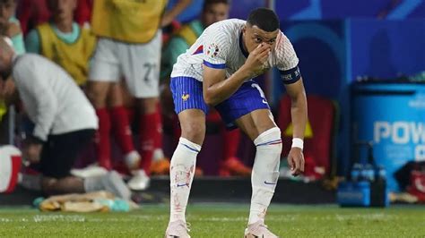 Euro Limage Folle De Kylian Mbapp Chez Les Bleus La Veille