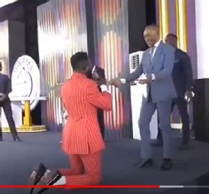 Shocking As Popular Pastor Runs To Rev Owusu Bempah To Beg For