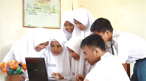 Seluk Beluk Pijar Sekolah Mulai Dari Fitur Hingga Cara Berlangganan