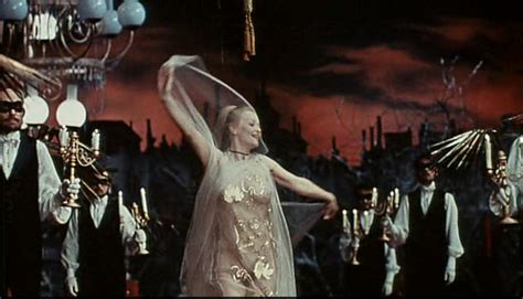 Naked Dorit Gäbler in Orpheus in der Unterwelt