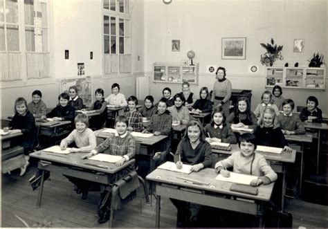 Photo De Classe CM1 CM2 ANNEE 1968 1969 De 1969 ECOLE COMMUNALE RUE DU