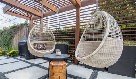 The Best Swing Chairs For Patios Gardens And Backyards Pergola