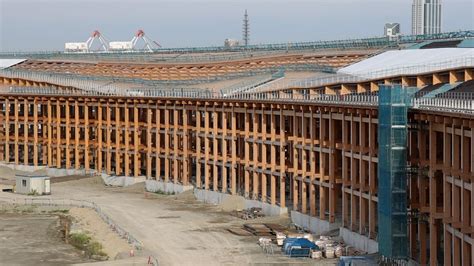 Vid O Expo Universelle Dosaka La Plus Grande Structure