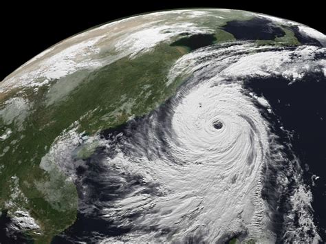 台風21号、台湾に接近中 上陸なら強風域が約30年ぶりの大きさに フォーカス台湾