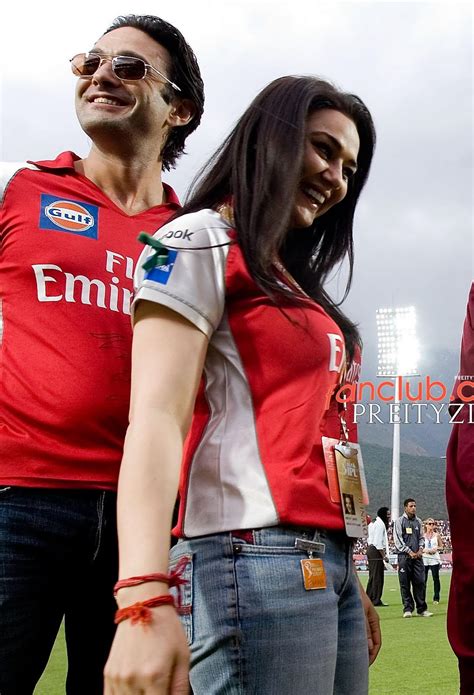 Hot Images Of Indian Actresses PREITY ZINTA Huge Boobs HQ Images During IPL