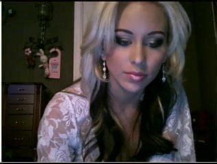 Camgirl Strips Mrd Striptease Amateur Porn XHamster