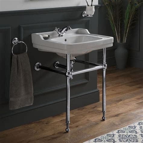 Healey And Lord Classic Collection Wash Basin With Metal Basin Stand