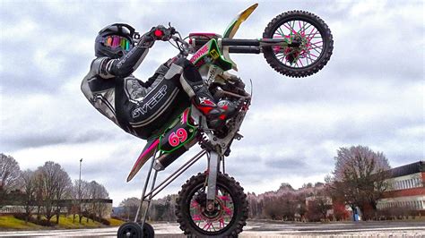 Dirt Bike Wheelie Wallpaper - carrotapp