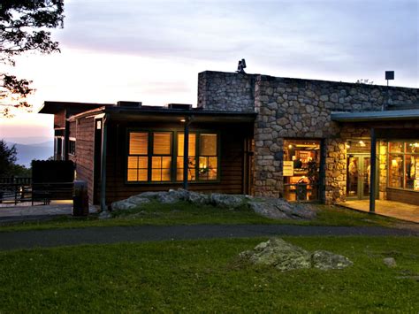 Shenandoah National Park Big Meadows Wayside & Skyland Lodge | HHL