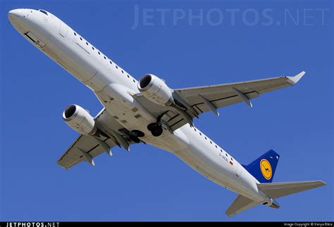 D Aebl Embraer Lr Lufthansa Regional Cityline Vanya