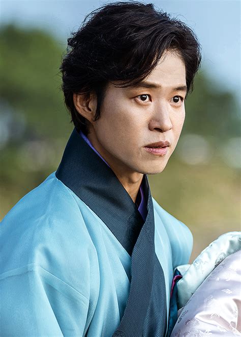 Netflixdramaspromotional Stills Of Yoo Joon Sang As Park Jin And Oh Na