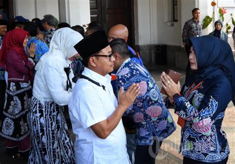 Hari Terakhir Kerja Walikota Dan Wakil Walikota Malang Foto