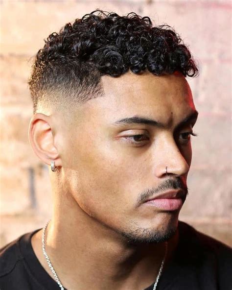 Semi Curly Hairstyles For Men Hairstyle Ideas