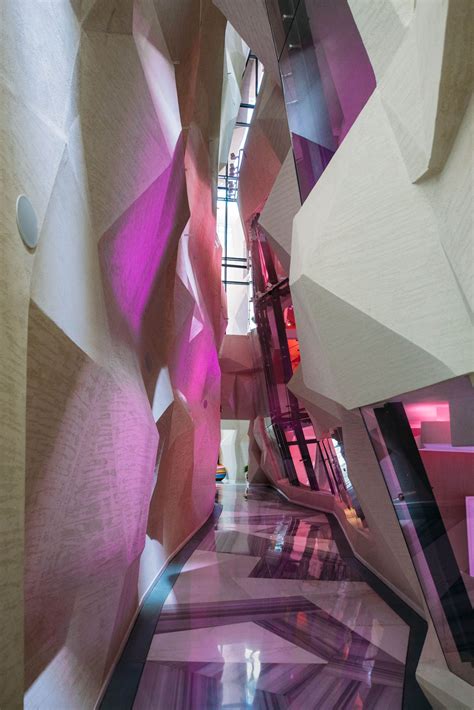 W Amman Hotel – Amman, Jordan – Aura Stairs – TRAVOH