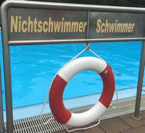 Schwimmen Lernen In Z Gen Schwimmkurs F R Erwachsene Im Freibad