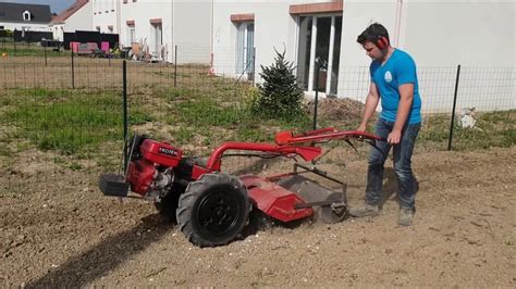 comment semer un gazon étape 4 5 finitions au motoculteur rotavator