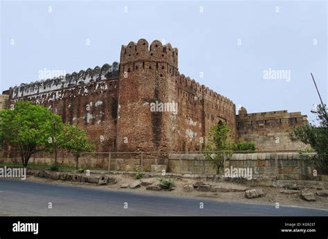 Pavagadh fort hi-res stock photography and images - Alamy