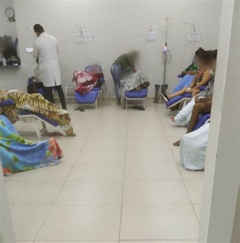 Pacientes Ficam Internados Em Cadeiras Por Falta De Leitos No Hgr